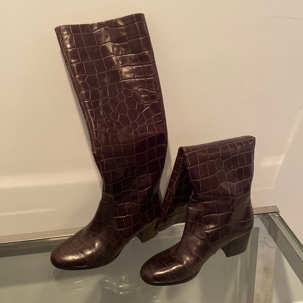 ELIE TAHARI BOOTS